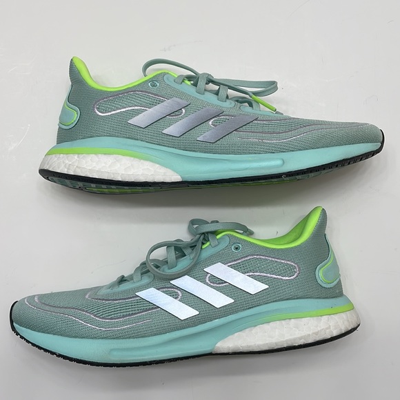Like New Adidas Women’s PrimeGreen Supernova Running Shoe FZ 3612, Size 8.5 - Picture 2 of 9